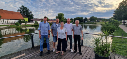 Der engere Vorstand (v.l.n.r.): Stellvertr. Vorsitzender Tobias Klaus, Co-Vorsitzender Thomas Schulz, Co-Vorsitzende Kerstin Schmidt, Kassier Andreas Schwarz, Pressesprecher Wolfgang Schmid