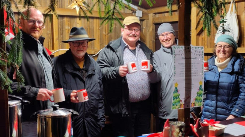 Schöne Weihnachten + gutes Neues Jahr wünscht Ihnen die SPD Büchenbach